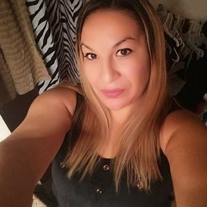 Meet your Posher, Ana elena